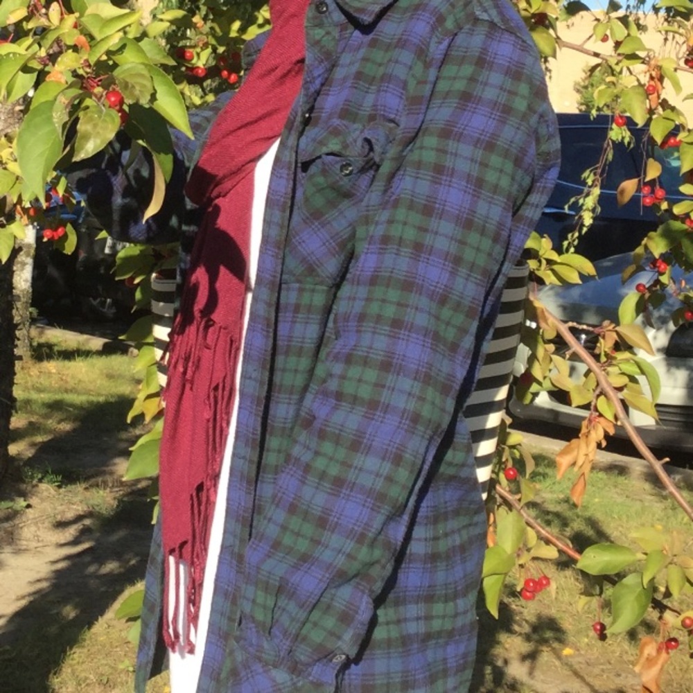 Flannel/plaid shirt